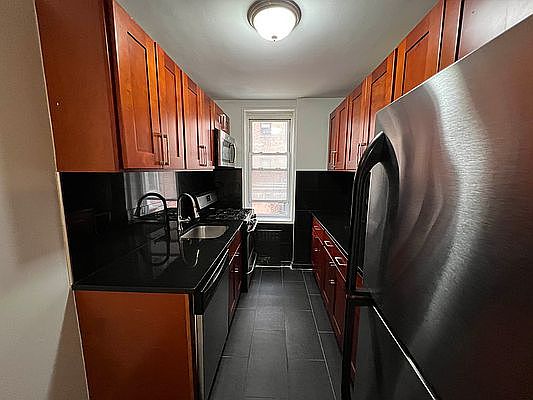 3rd image of 6562 Saunders St APT 2F
