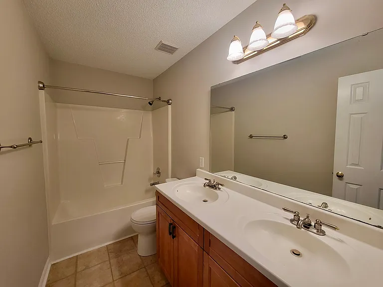 709 Cattail Cir — Photo 20