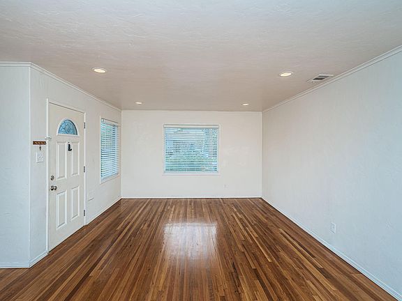 5th image of 4954 63rd St