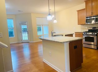 714 Silver Stream Ln, Cary, NC 27519
