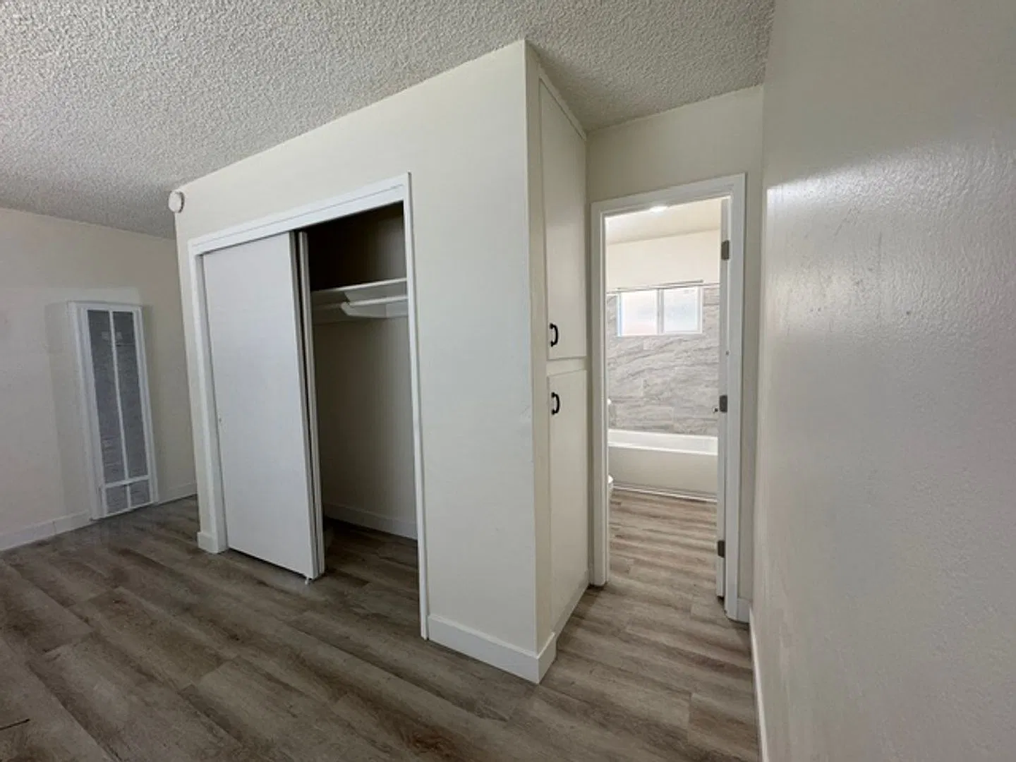 835 Thomas Avenue — Photo 3