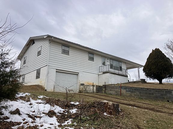 3rd image of 480 Tweed Springs Rd