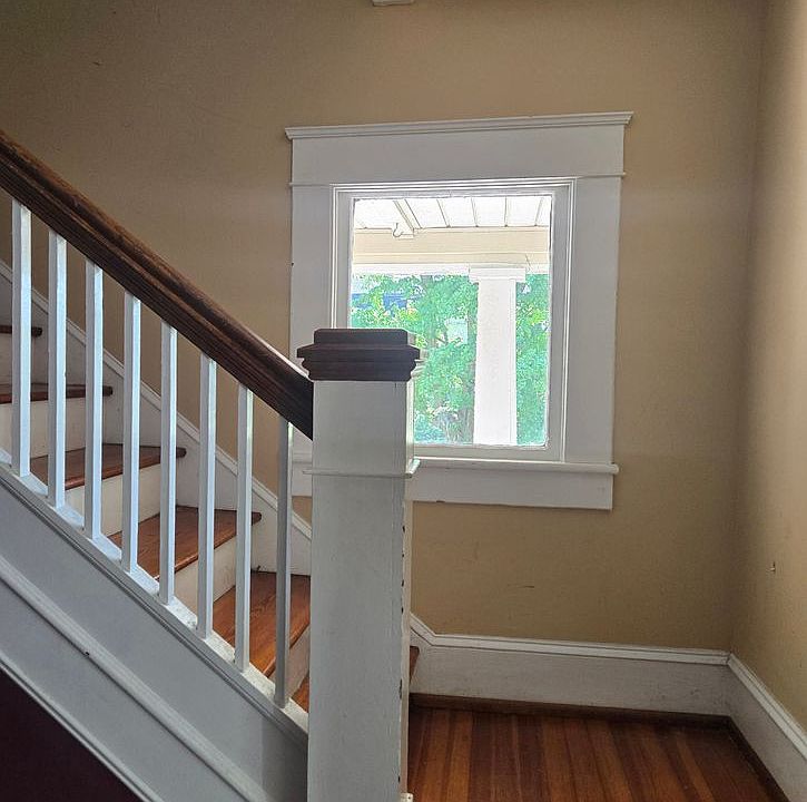 2nd image of 1922 Brice St