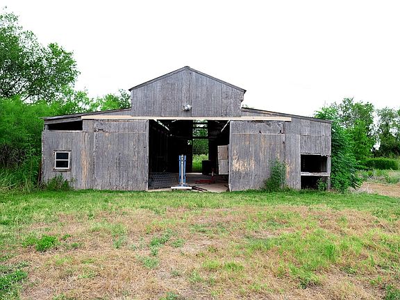 5th image of 2303 Webberwood Dr