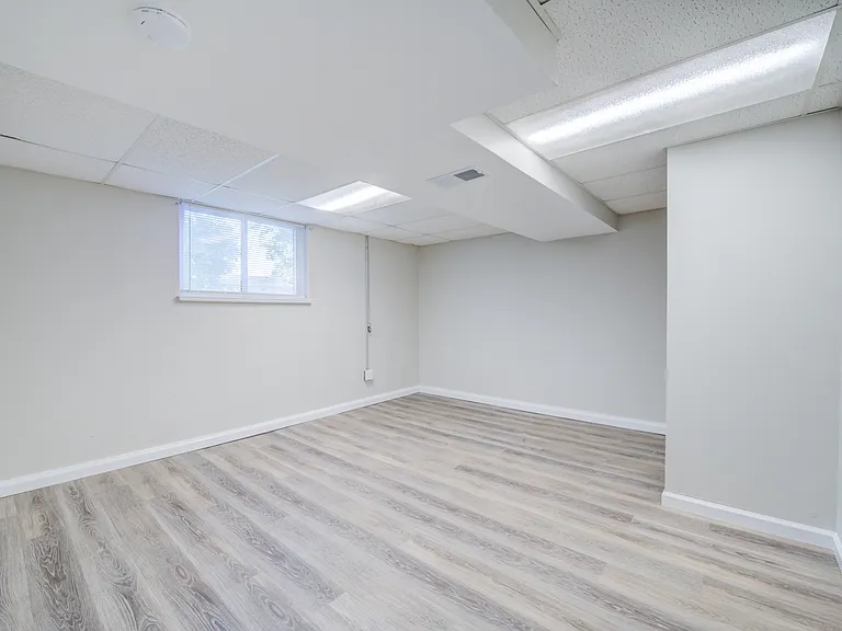 Lower level bedroom / Office / flex room - but it has it's own bathroom.