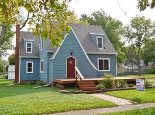 601 11th St S, Grand Junction, IA 50107
