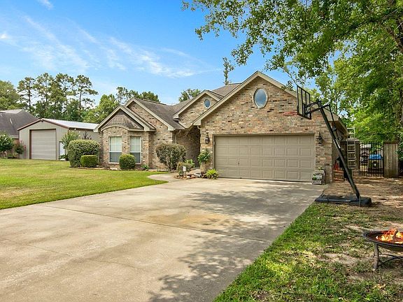 2nd image of 4205 Oak Dr