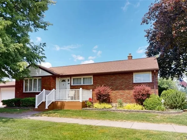 570 68th St, Niagara Falls, NY 14304