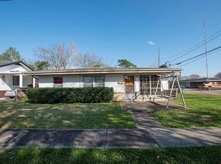 18 Tulip Dr, Gretna, LA 70053