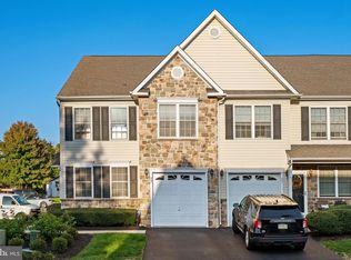 22 Ryan Ct, Telford, PA 18969