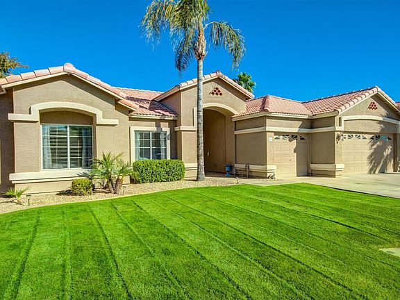 2nd image of 1224 E Tradewind Dr