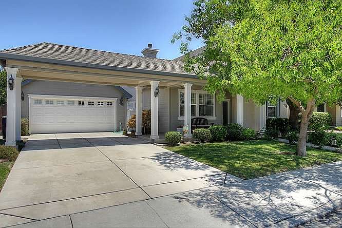 1st image of 2442 Dorset Ln