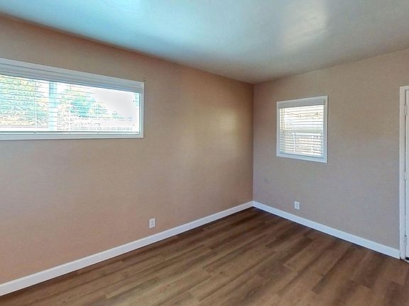 5th image of 331 1/2 W 28th St