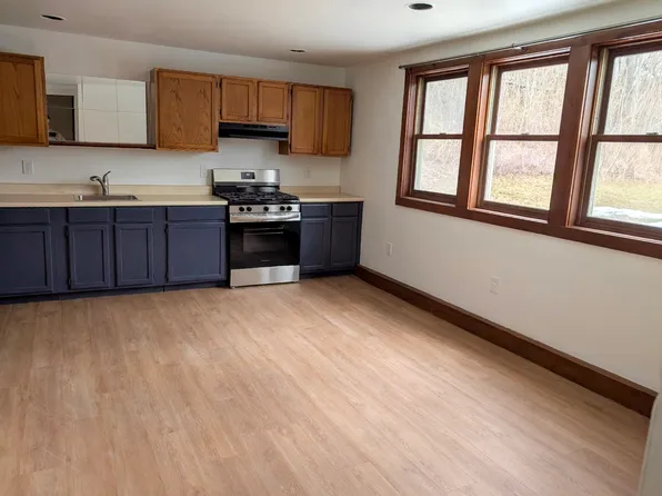 56 High St #5, Hinsdale, NH 03451
