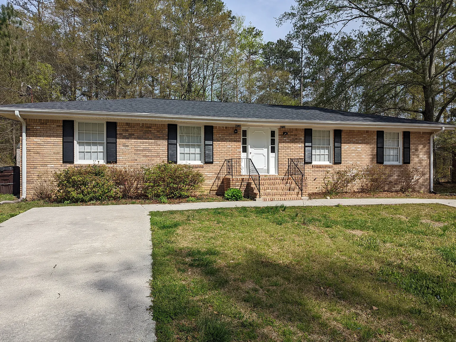 2 bed, $1,350 — Photo 1