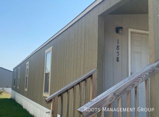 1850 NE Burgess Ct #1850, Topeka, KS 66608