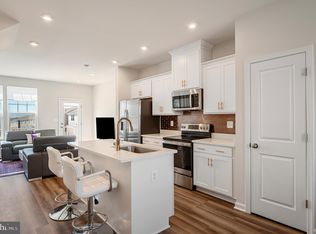 26 Capitol Mews, Ranson, WV 25438