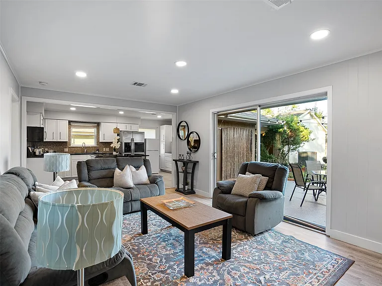 9403 Timberside Dr — Photo 14