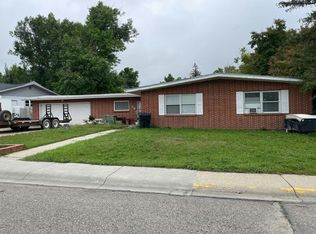 118 Valley Dr, Casper, WY 82604