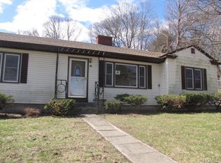 26 Maple Ave, Chester, NY 10918