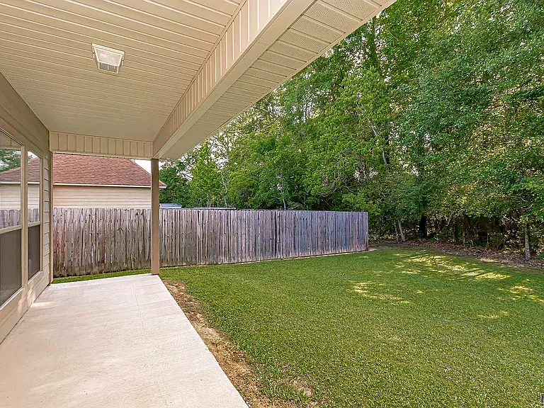 6342 Surrey Ln — Photo 18