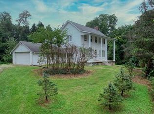 13442 Wardeska Ln, Cambridge, OH 43725