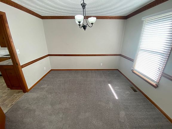5th image of 712 Gladesdale Dr