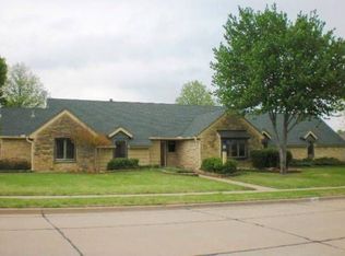 2409 Chapel Hill Rd, Ponca City, OK 74604