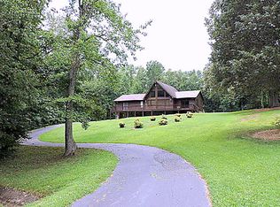 3044 Breezewood Dr, Danville, VA 24541