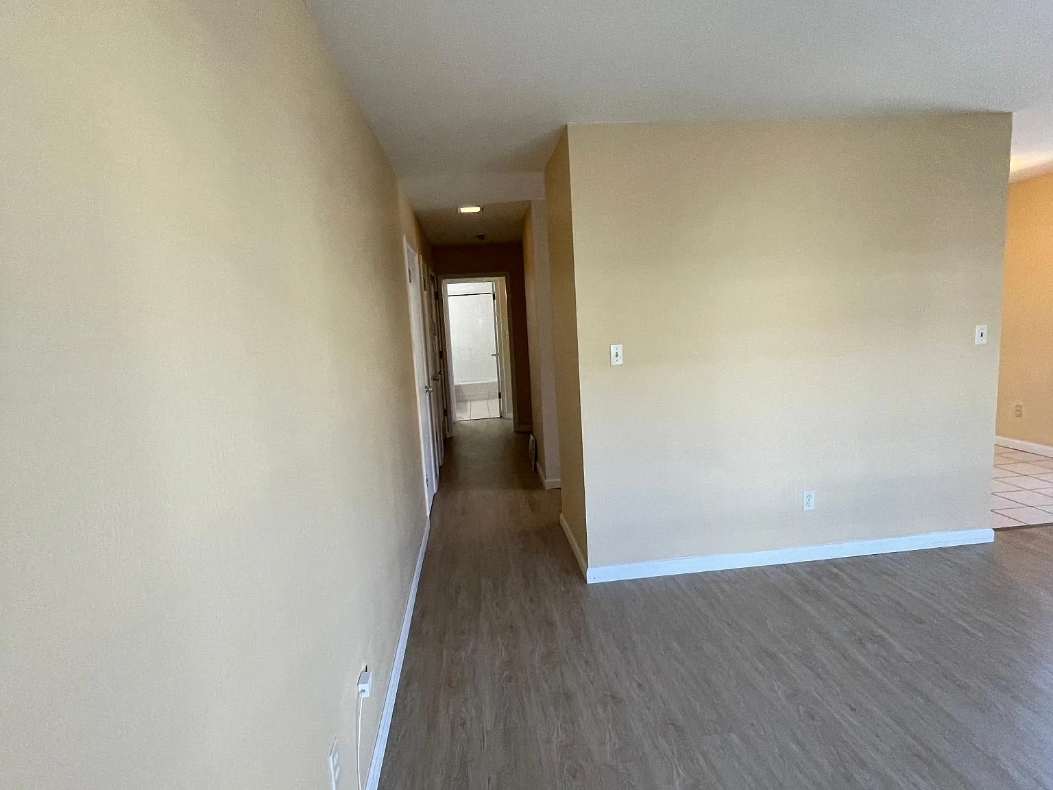 2 bed, 700 sqft, $2,999 — Photo 3