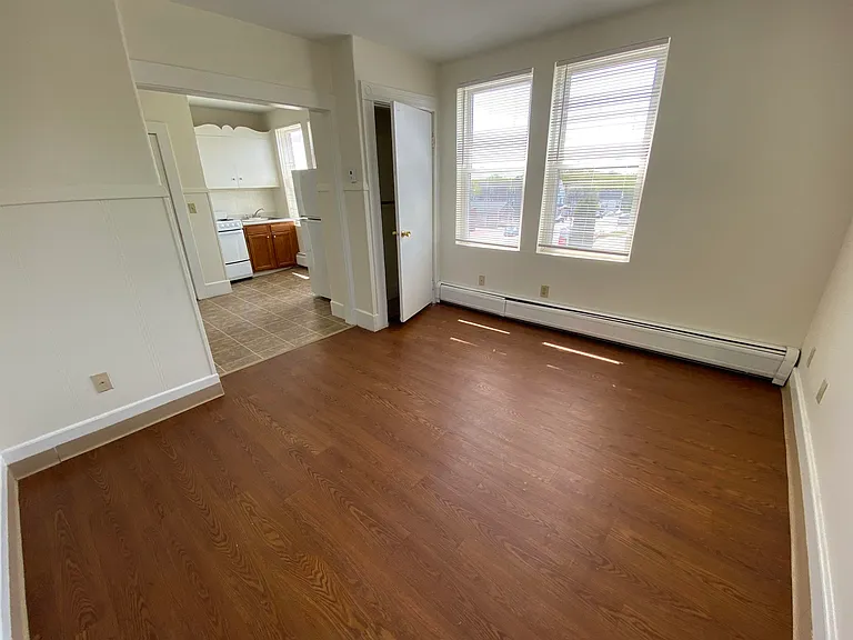 15 W Broadway St #M — Photo 21
