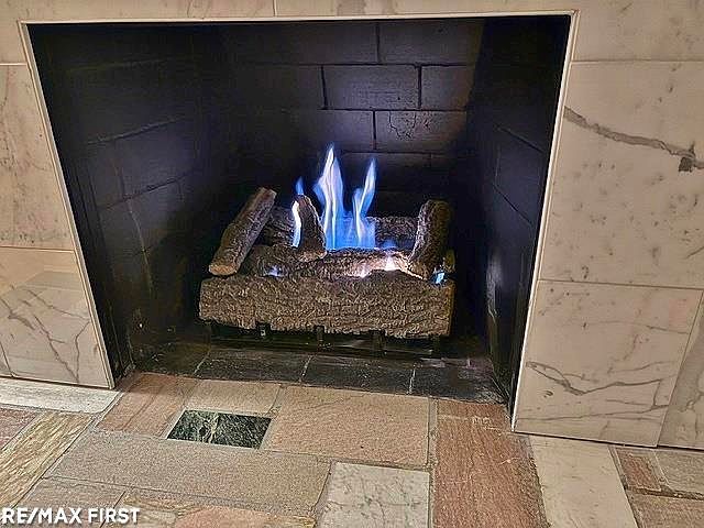 23323 Audrey Ave, photo 11
