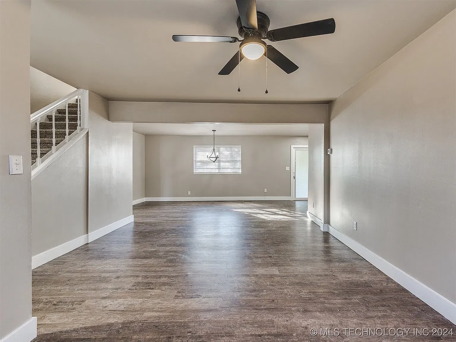 3 bed, 1536 sqft, $1,800 — Photo 1
