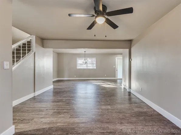10612 E 25th St, Tulsa, OK 74129