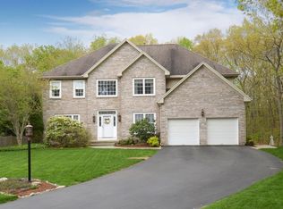 18 Nipmuck Dr, Westborough, MA 01581