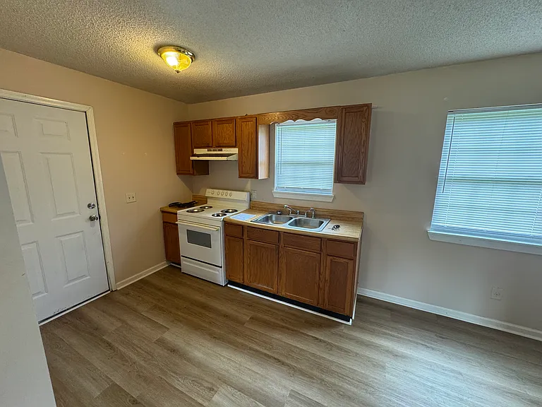 405 Zollie Lavender Rd — Photo 8