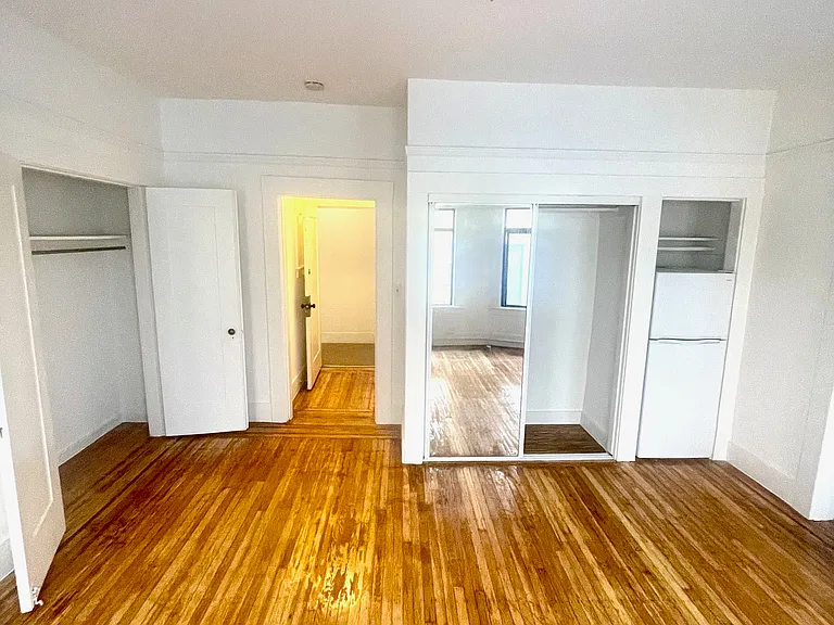 1220 Pine St #7 — Photo 5