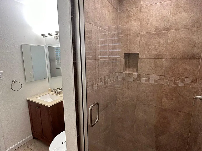 7307 E Lewis Ave — Photo 22