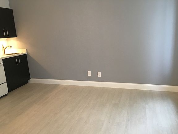 5th image of 3700 Collins Ave S #210
