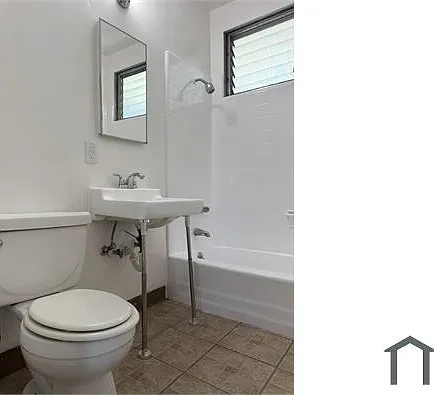 1258 N Virgil Ave #5 — Photo 9