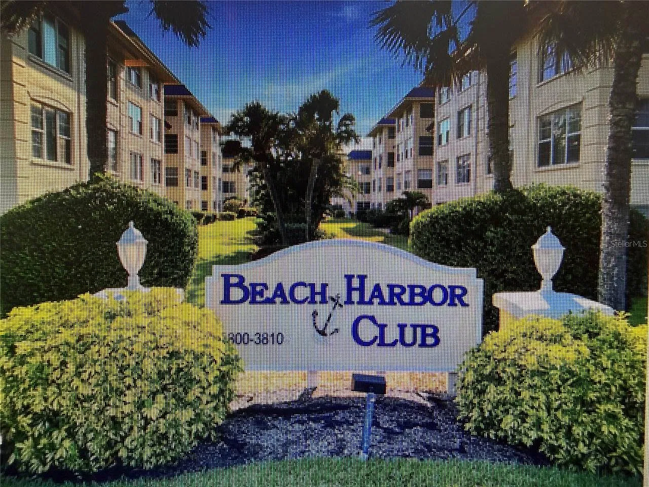 1 bed, 1.5 bath, 761 sqft, $2,000 — Photo 1