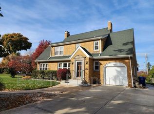 120 68th Pl, Kenosha, WI 53143