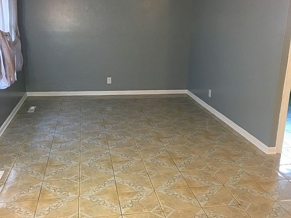 5th image of 654 Jefferson Ave