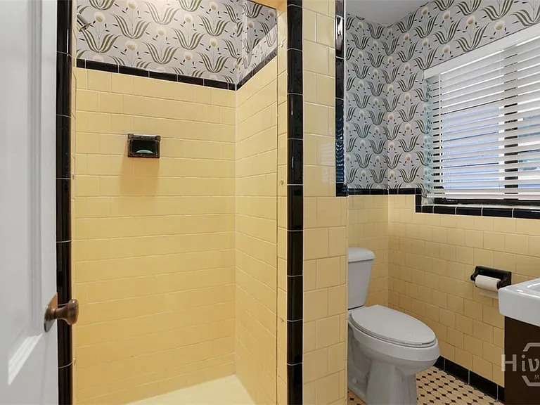 404 Gordonston Ave — Photo 24