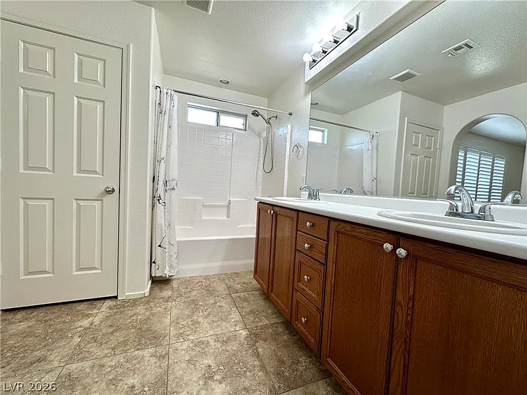 8020 Allensford Ave — Photo 20