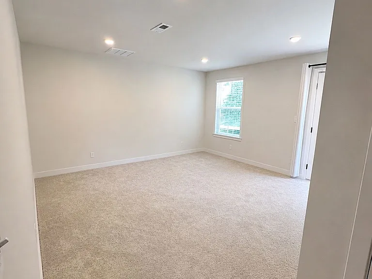 9802 Oaklawn Blvd NW — Photo 7