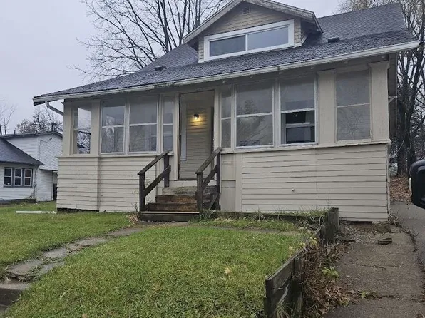 2005 Flushing Rd, Flint, MI 48504