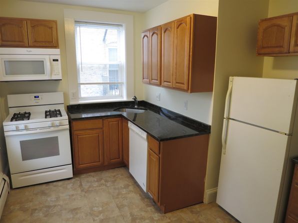 2 Cypress St APT 3