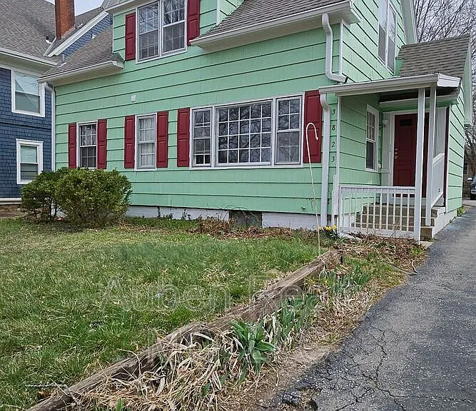 3823 Bell St #A — Photo 1