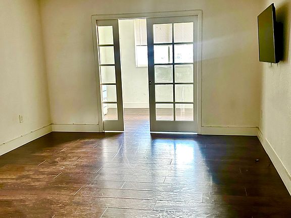 3rd image of 1251 NE 108th St APT 112